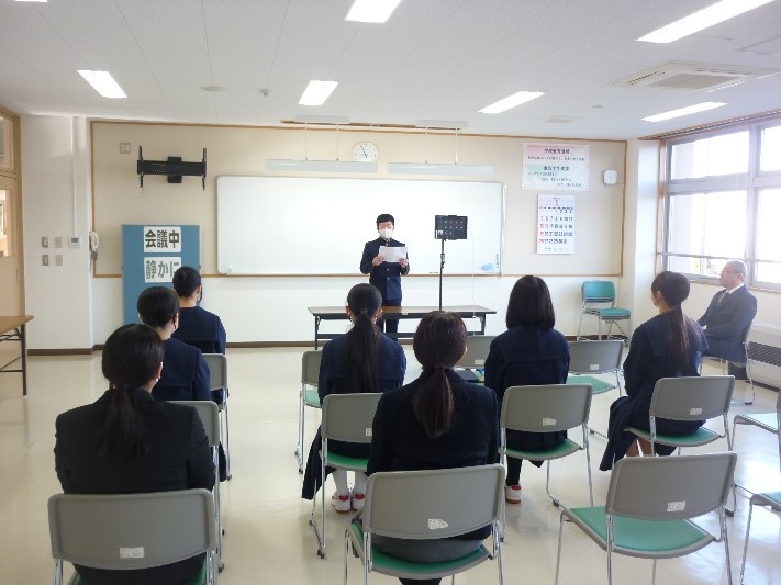 全校集会
