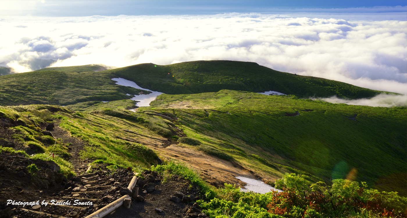 栗駒山頂上からの眺望の画像