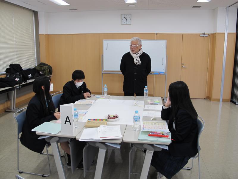 Aグループがワーク2に取組んでいる様子