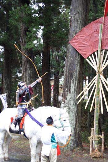 小迫祭り　馬乗渡し