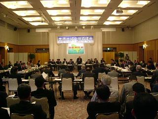 写真：栗原地域合併協議会の会議の様子