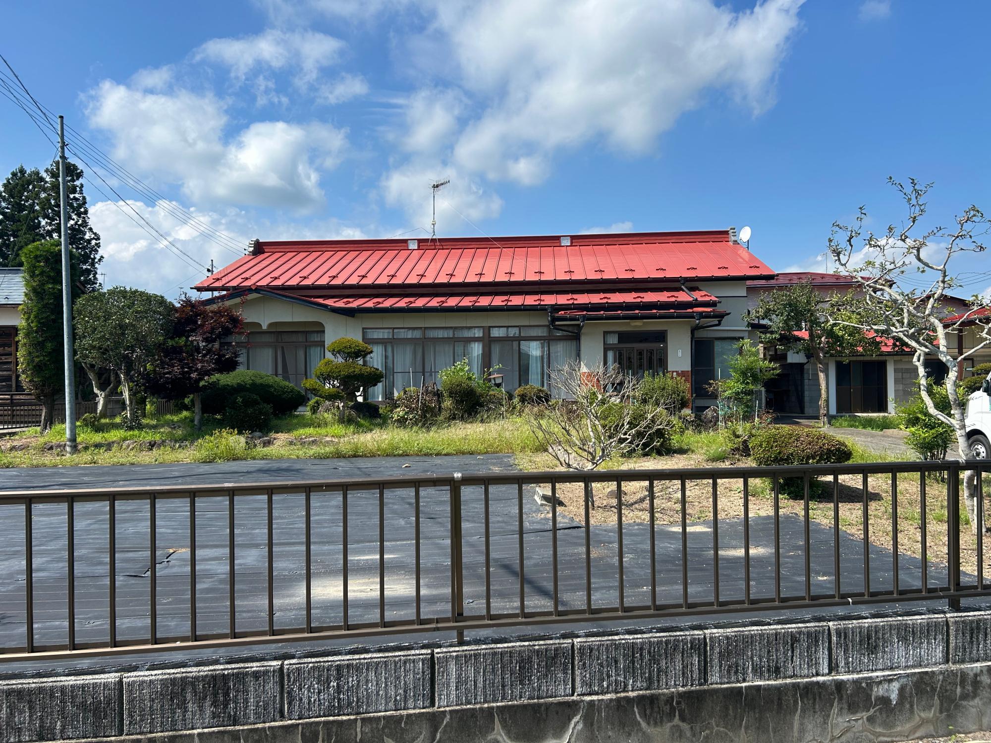 物件登録番号0240「賃貸可◎敷地内で家庭菜園を楽しめる!別棟を趣味部屋に」の画像